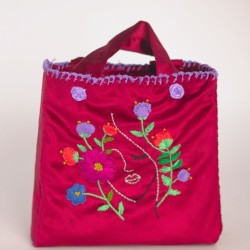 Sac en satin rouge élégant Sac en satin rouge élégant