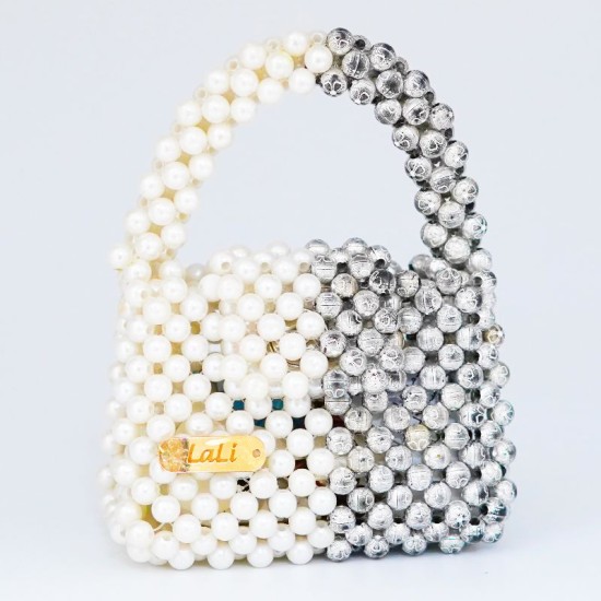 Sac gris et blanc en perles artisanal